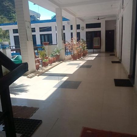 Vamoose Srishty Choice Apartman Rudraprayāg Kültér fotó
