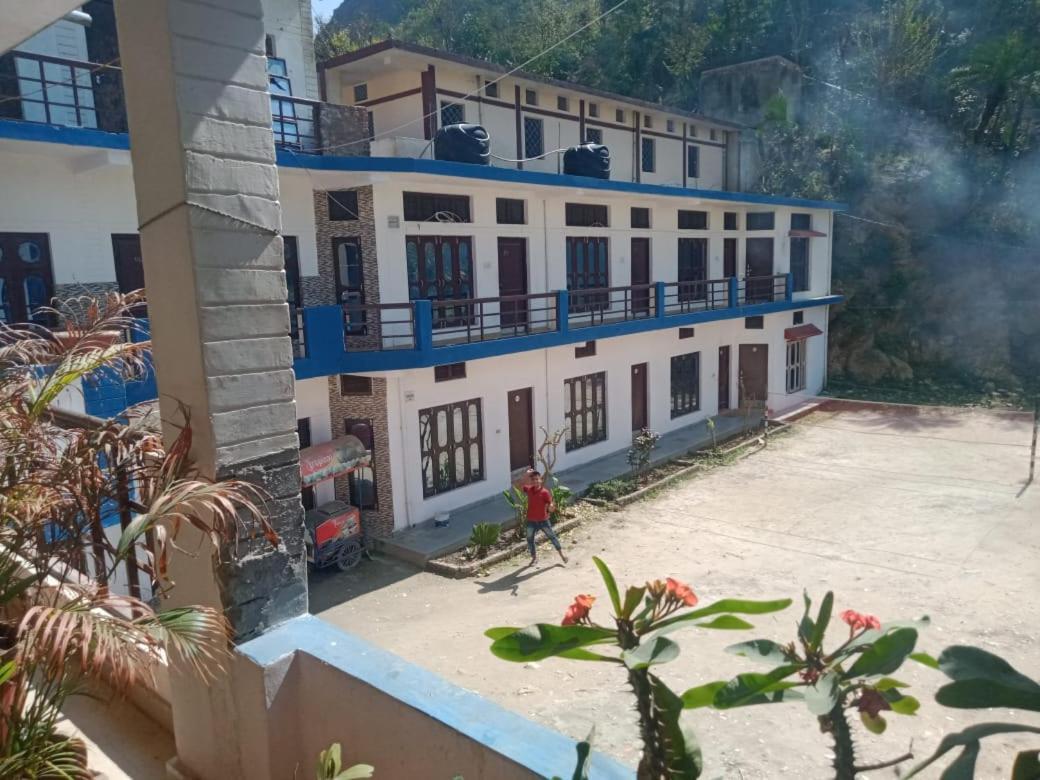 Vamoose Srishty Choice Apartman Rudraprayāg Kültér fotó