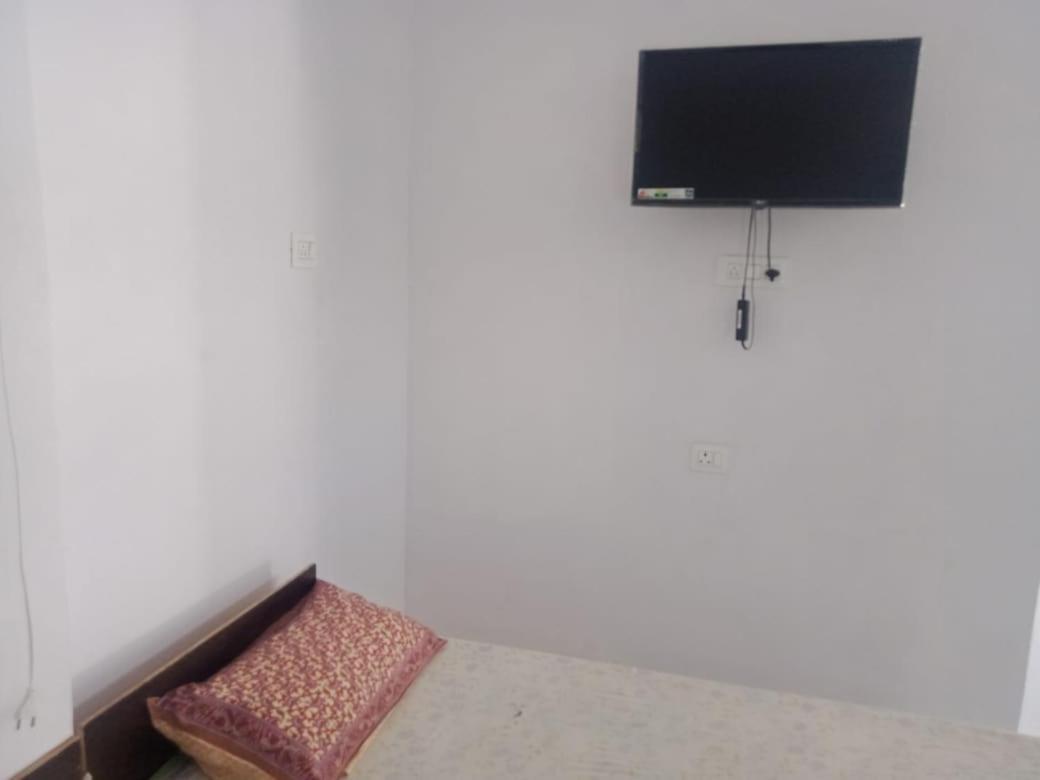 Vamoose Srishty Choice Apartman Rudraprayāg Kültér fotó